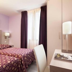 Hotel De Nevers